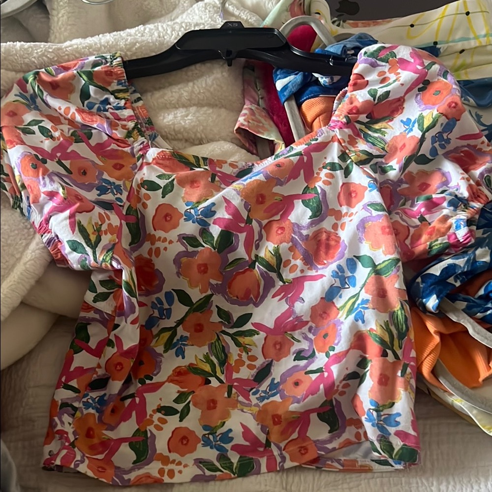 Zara Multicolor Patterned Top - Picture 3 of 4